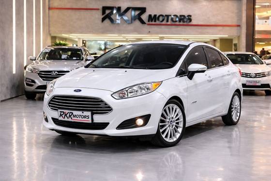 FORD FIESTA 1.6 TITANIUM SEDAN 16V FLEX 4P POWERSHIFT